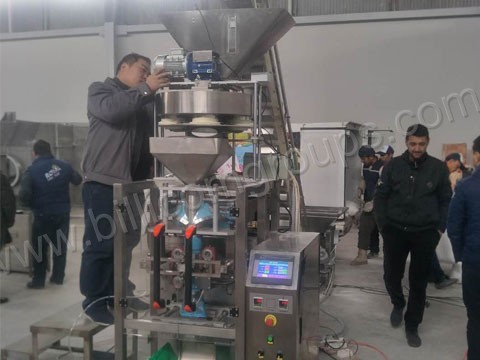 Auto salt packing machine in Uzbekistan
